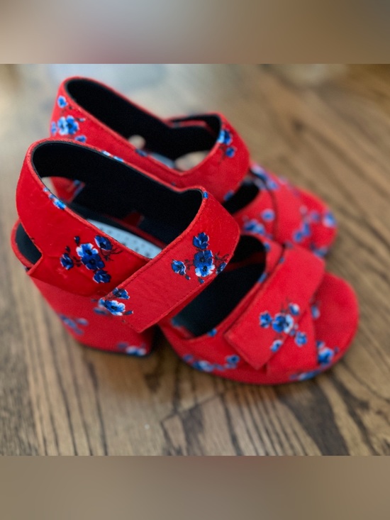 Kenzo Shoes - NEW Kenzo Memento Collection 1 chunky block-heel sandals, Sz 38